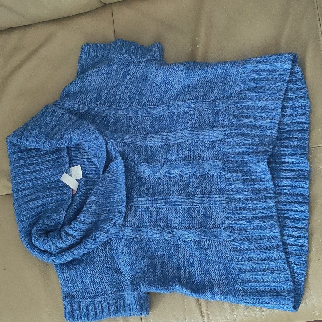 Womans Blue SweaterBlue M